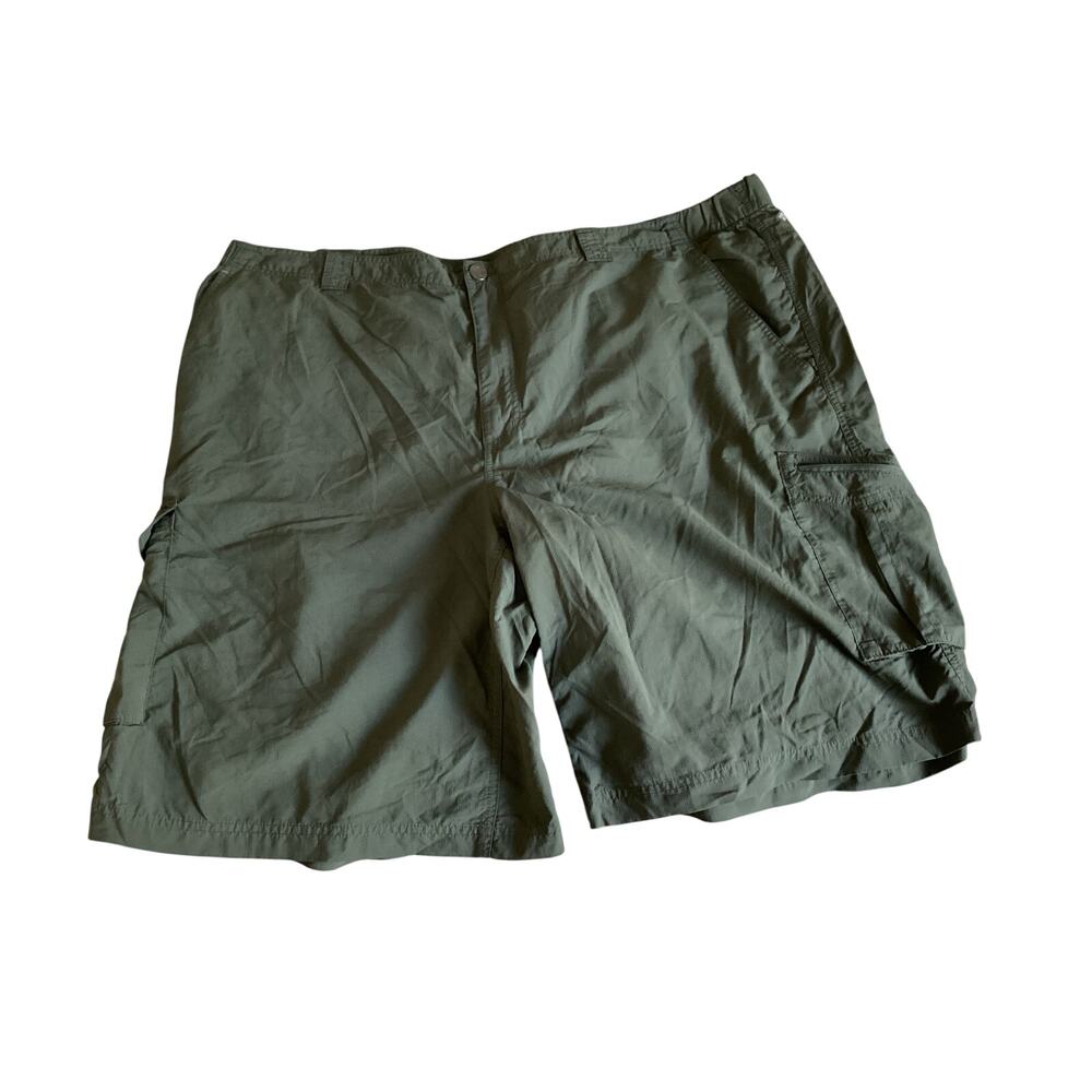 Columbia Omni-Shade Men’s 48W 12L Olive Nylon Cargo Hiking Shorts